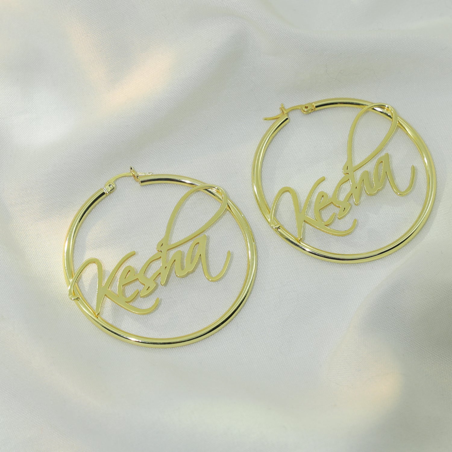 18k Gold Peronalized Hoop Earrring